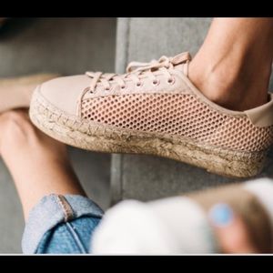 *Like New* Marc Fisher Lace-up Espadrille Sneaker